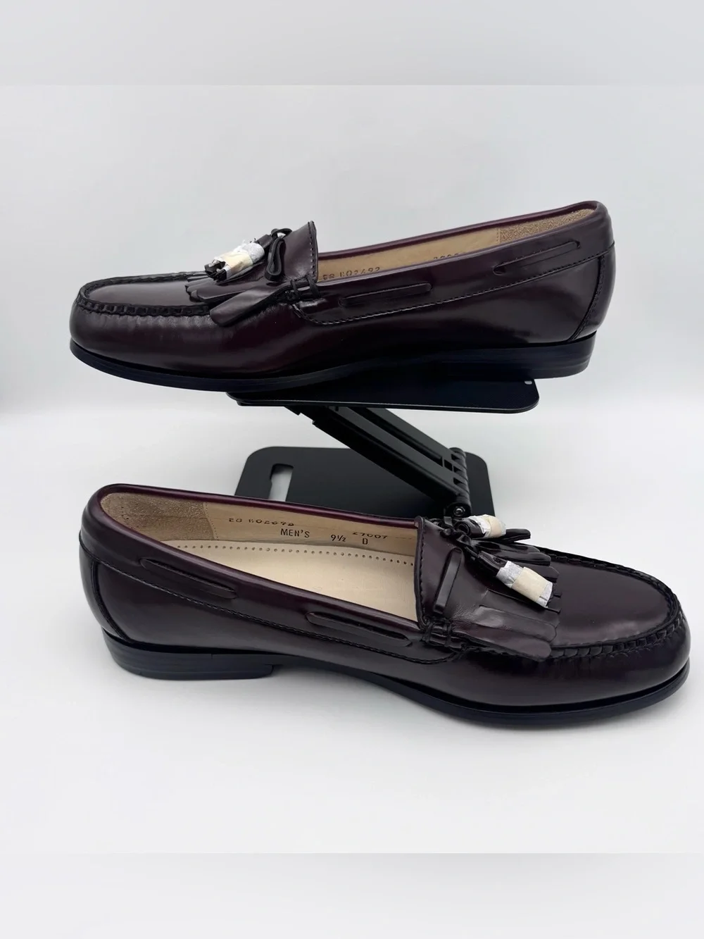 Cole Haan Pinch Tassel Loafers Burgundy Leather Men 9.5 D Dress Shoes NWOB